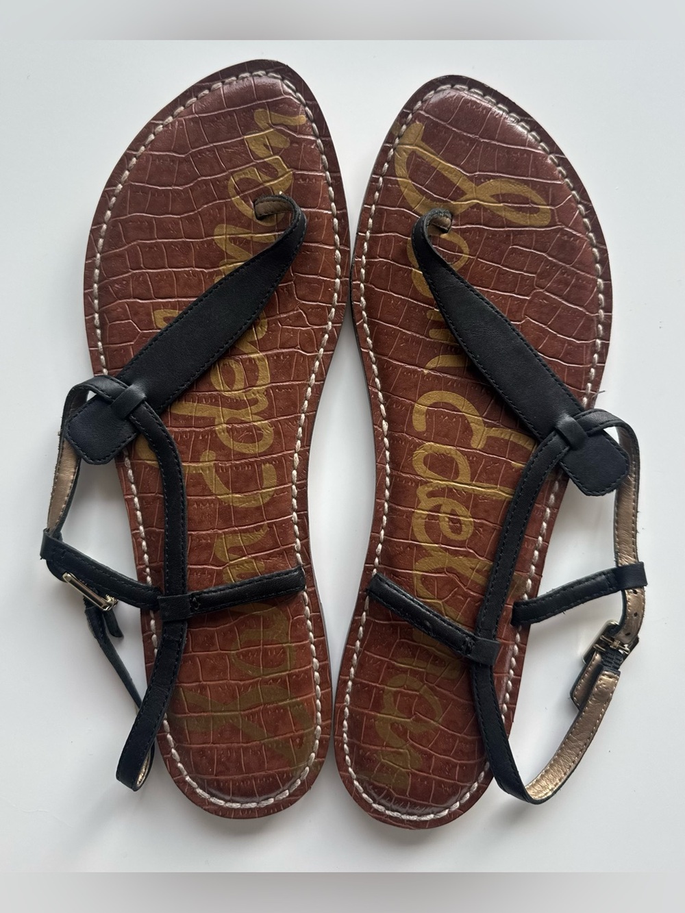 Sam Edelman Black Leather T-Strap Flat Sandals Croc Print Insole